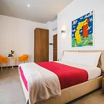 Bed & Breakfast Arco Dei Pinto 3*