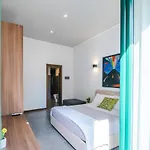 Arco Dei Pinto 3*