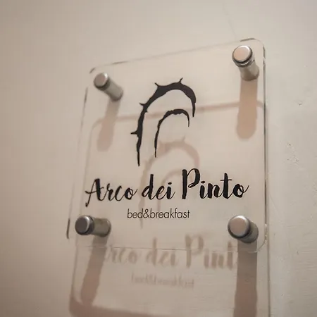 Arco Dei Pinto Salerno